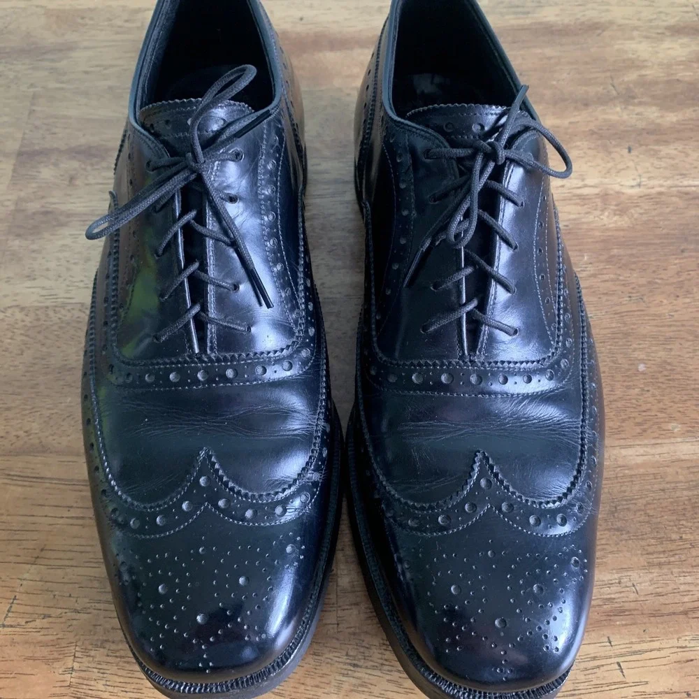 Johnston & Murphy Men's 8 C/R Black Leather Aristocraft Wingtip Oxfords USA